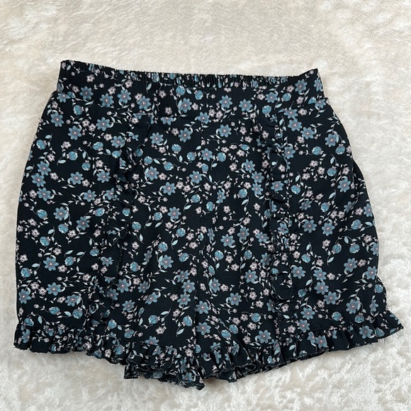 Xhilaration Pants - Xhilaration Black Floral High Waist Shorts
